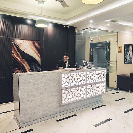 Hotel Almora Sky Near By Delhi International Airport With - Free Airport Pickup And Drop Nueva Delhi Exterior foto