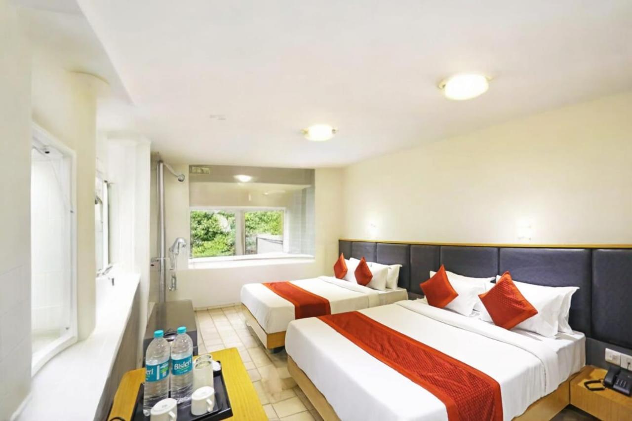 Hotel Almora Sky Near By Delhi International Airport With - Free Airport Pickup And Drop Nueva Delhi Exterior foto