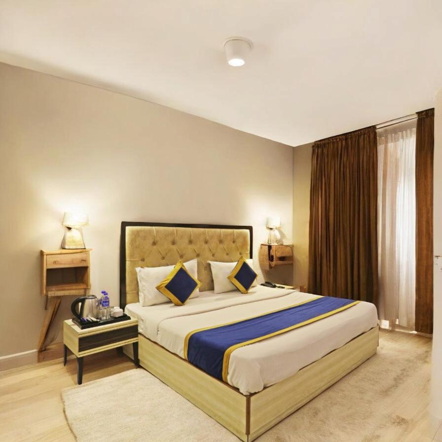Hotel Almora Sky Near By Delhi International Airport With - Free Airport Pickup And Drop Nueva Delhi Exterior foto
